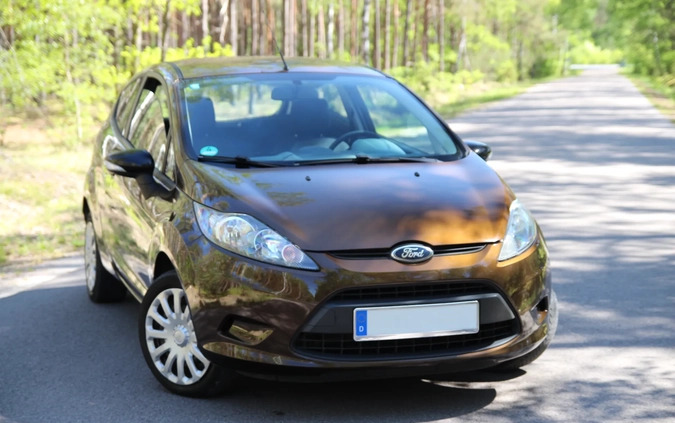 Ford Fiesta cena 21900 przebieg: 76000, rok produkcji 2011 z Kożuchów małe 781